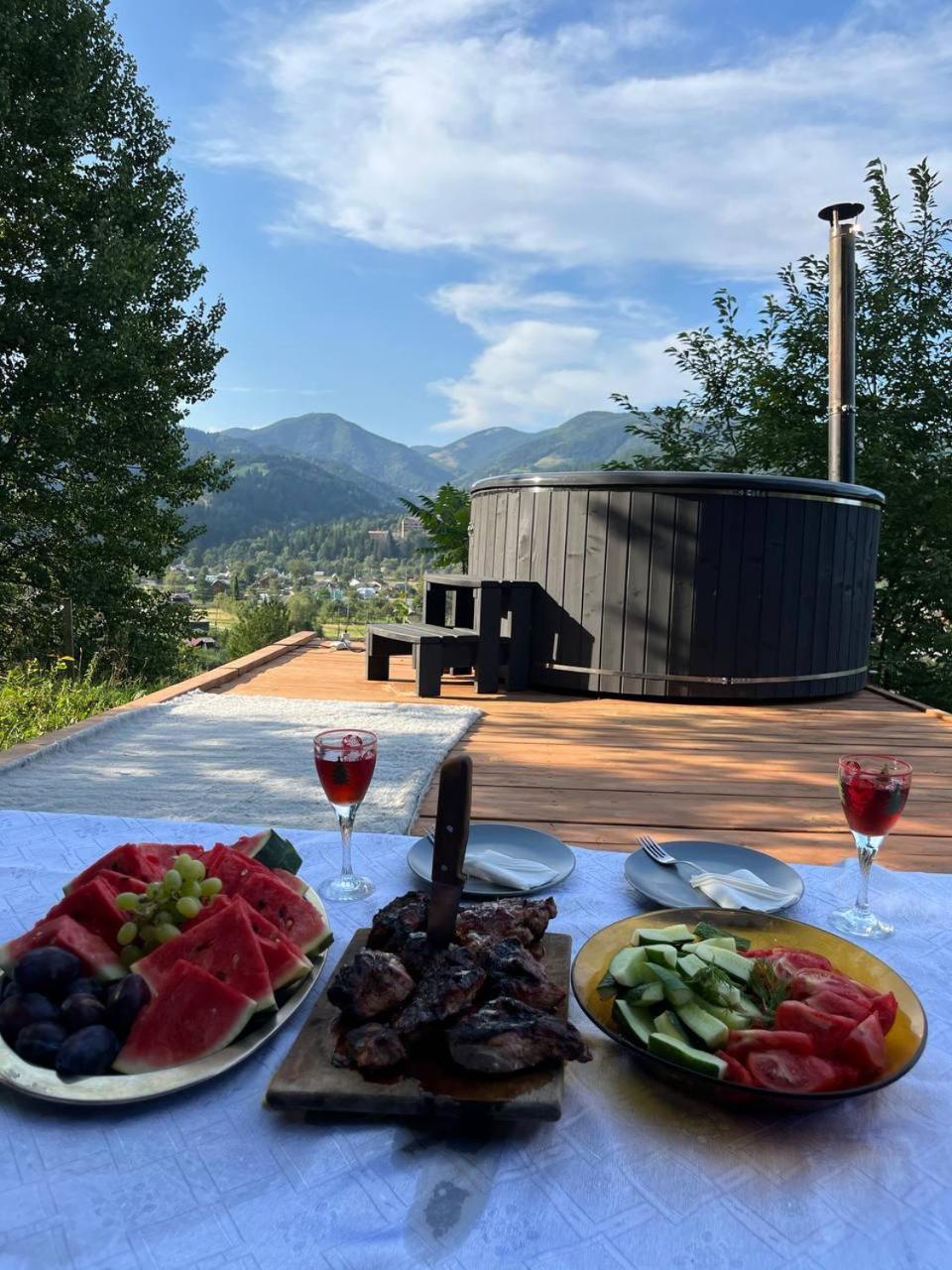 Отель Kitica House Верховина Экстерьер фото